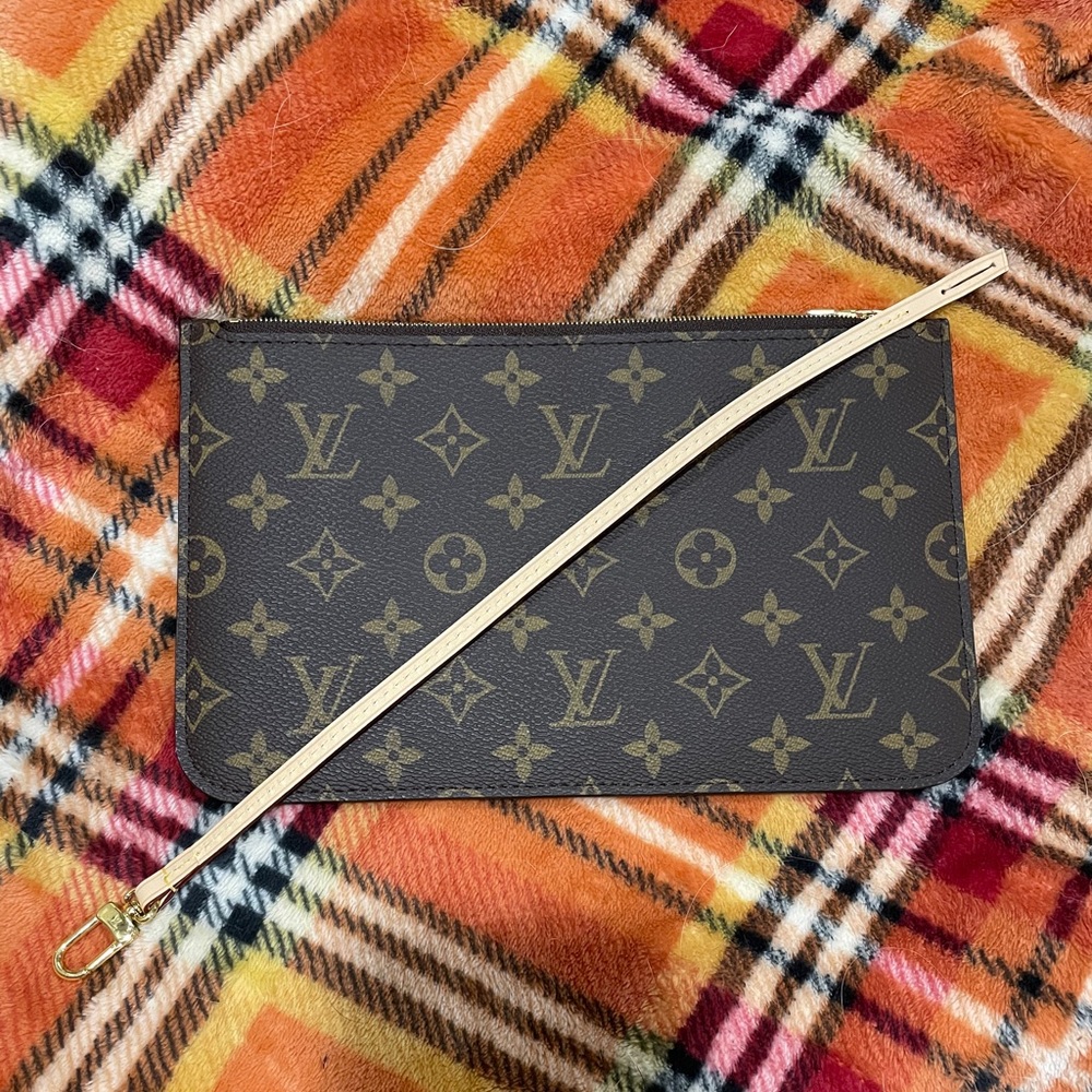 Louis Vuitton Neverfull GM Pouch